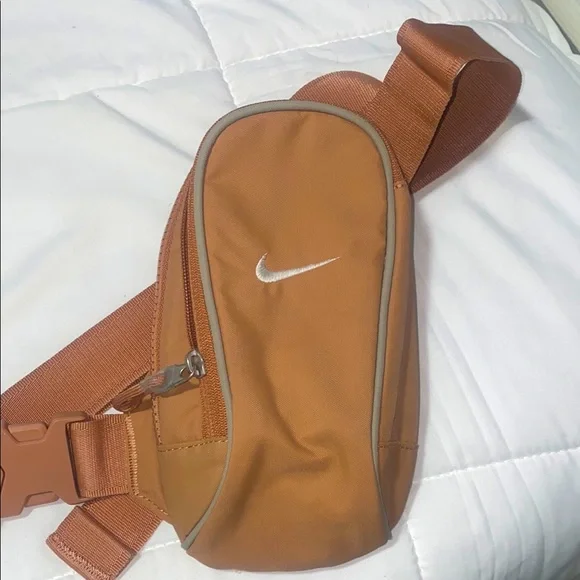 Nike Tan Crossbody Bag with Adjustable Strap and Zipper Closure - Picture 3 of 7